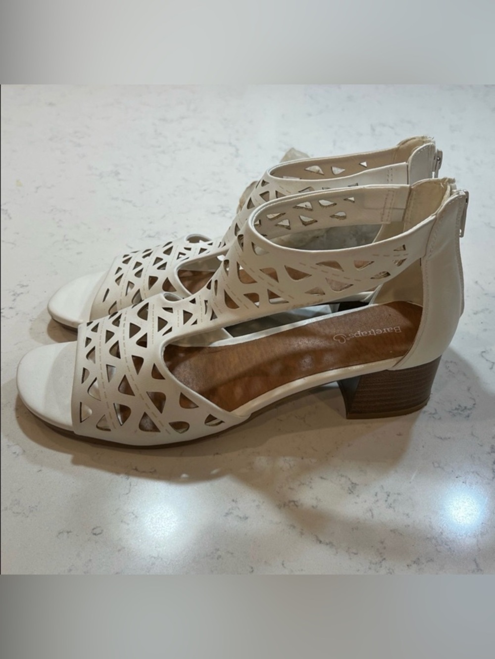 Baretraps VACHEL White Zip Up Block Heel Sandals Women's Size 10
